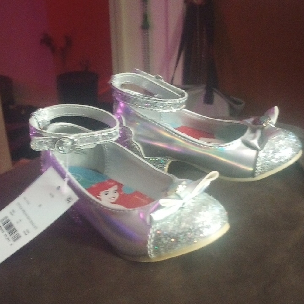 Disney Silver Dress Shoes with Shimmery Details